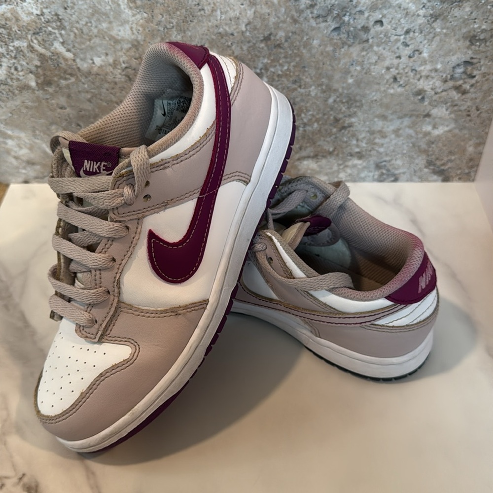 Girls size 3 Nike Dunk Low sneakers